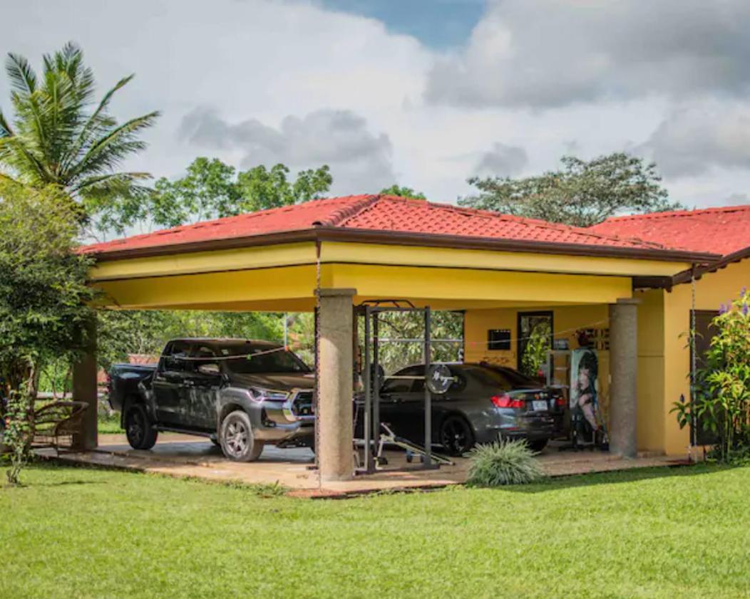 Linda Casa De Verano Con Amplias Zonas Verdes San Isidro De El General Ngoại thất bức ảnh